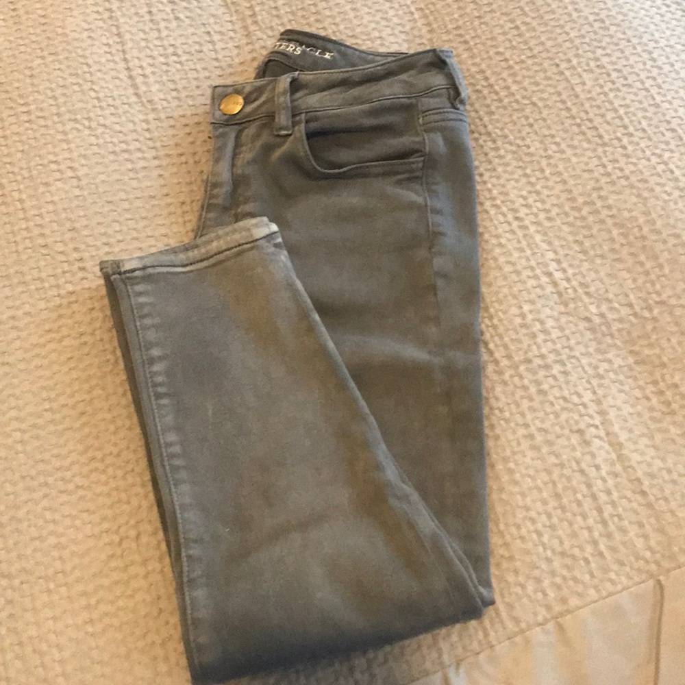 Capris - Picture 3 of 3